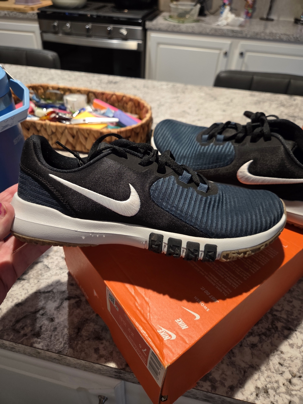 New In Box Nike Flex Control TR4 Black & Blue Athletic Sneakers Men 7.5 Womens 9